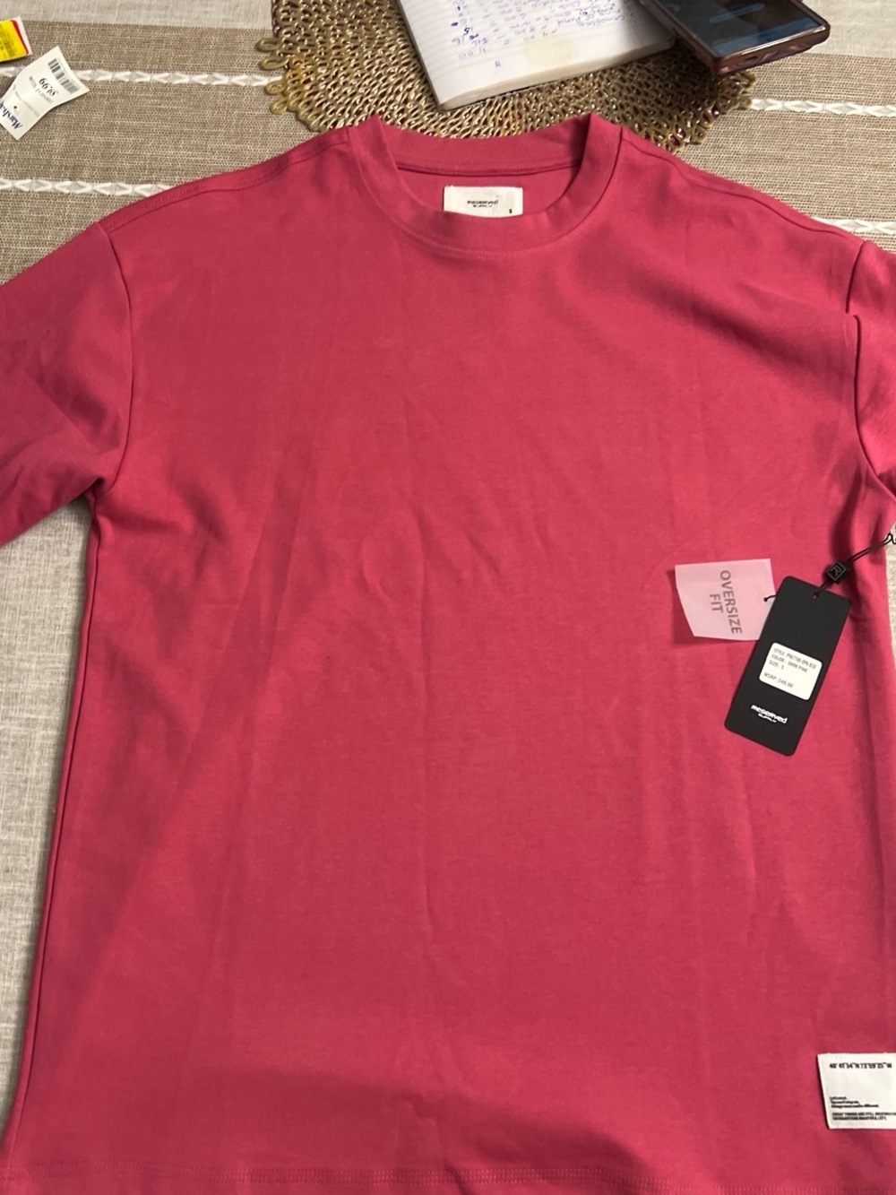 Reserved Men's Crewneck T-Shirt in Red/Pink